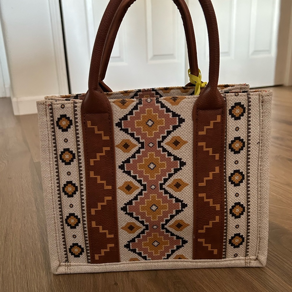 Wrangler x Montana West Tote - Picture 6 of 11
